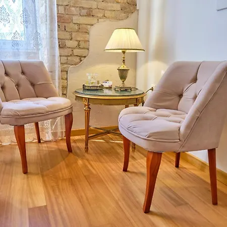 Anesis Old Corfu Town * Corfu (city)